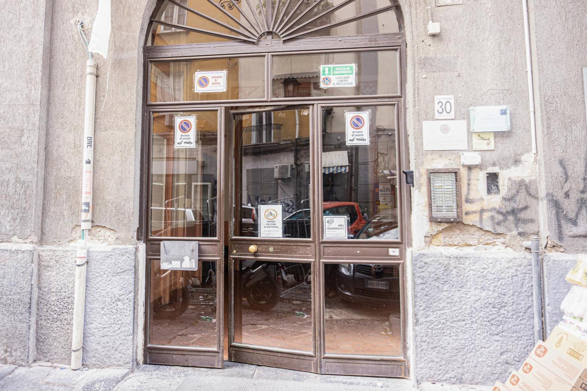 לינה וארוחת בוקר A I R Nacasabella Napoli מראה חיצוני תמונה